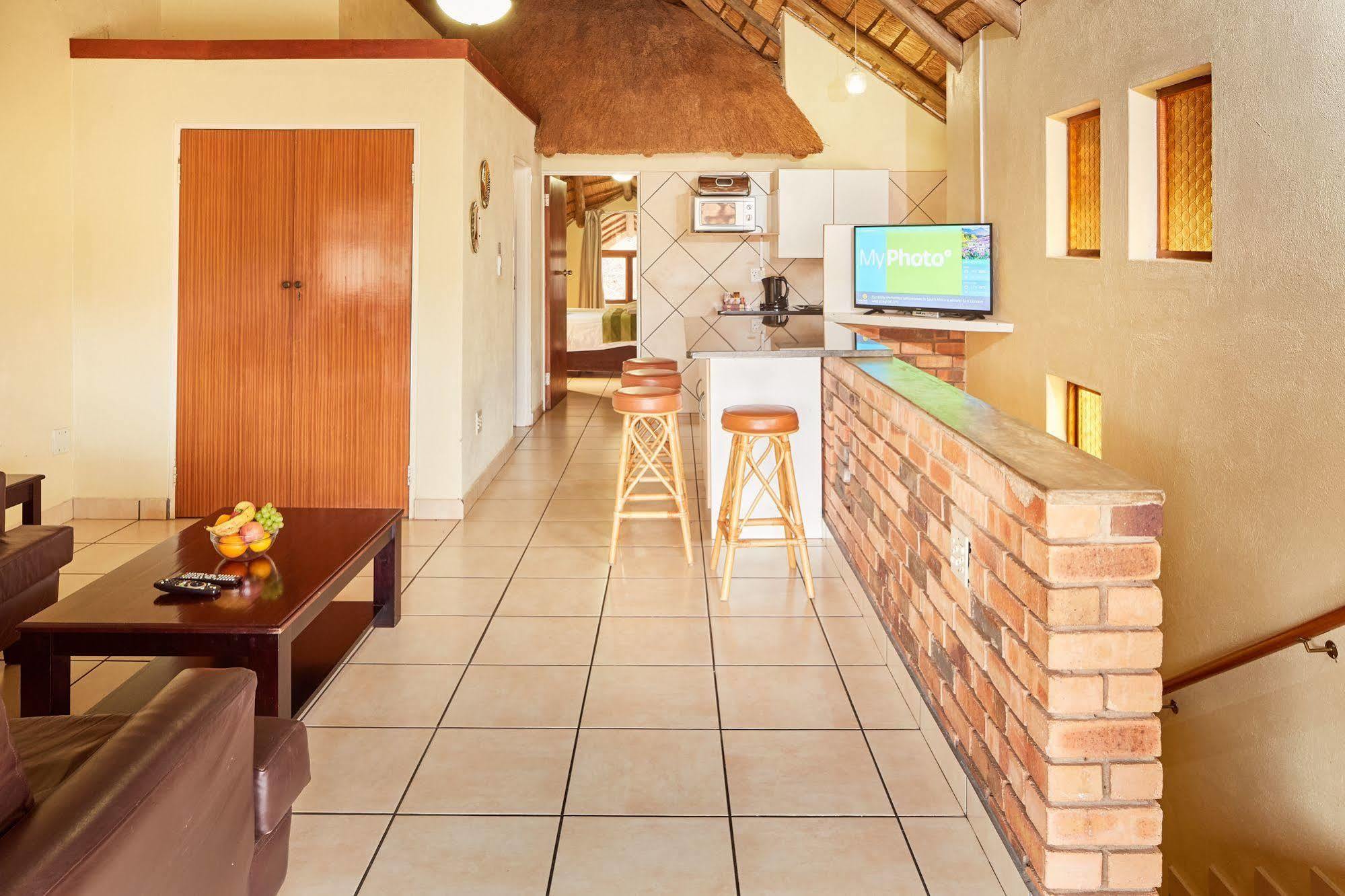 First Group Gethlane Lodge Бургерсфорт Экстерьер фото